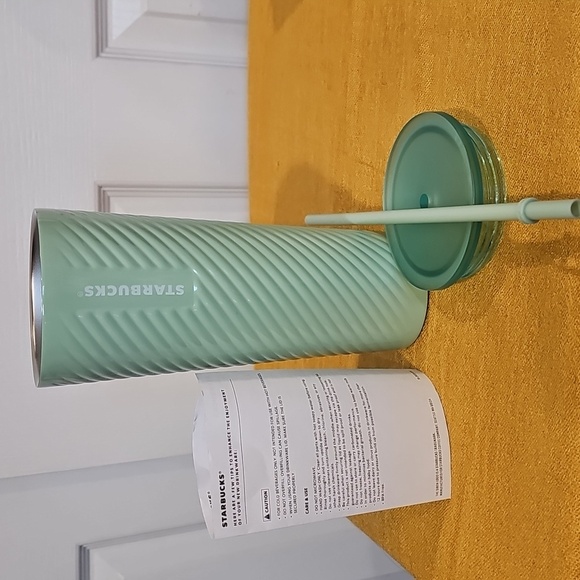 Starbucks 24 Oz Metal Green Tumbler NWT RARE - Picture 1 of 4